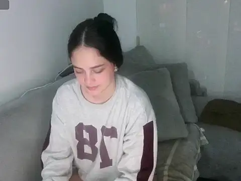 ashely jensen online show from 04-07-26, 02:57