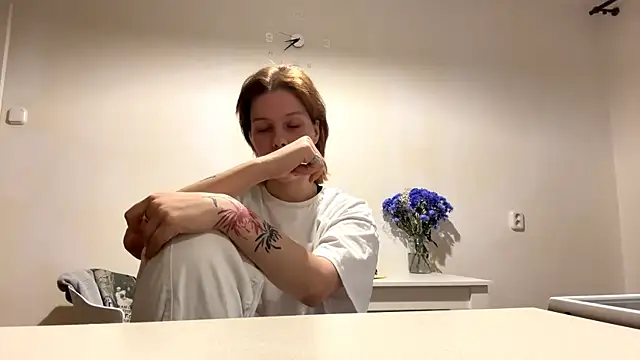 NgaFriebel online show from 03-09-26, 04:21