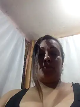 Snapshot of maroita chatting on 05-28-26, 03:40 maroita online show from 05-28-26, 03:40