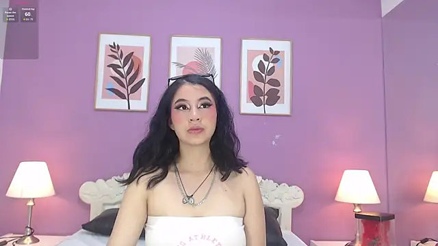 Snapshot of YayaQueen chatting on 05-08-26, 11:47 YayaQueen online show from 05-08-26, 11:47