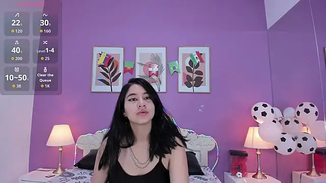 Snapshot of YayaQueen chatting on 07-08-26, 12:17 YayaQueen online show from 07-08-26, 12:17