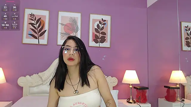Snapshot of YayaQueen chatting on 05-23-26, 12:04 YayaQueen online show from 05-23-26, 12:04