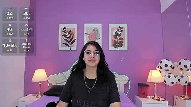 Snapshot of YayaQueen chatting on 07-16-26, 11:51 YayaQueen online show from 07-16-26, 11:51