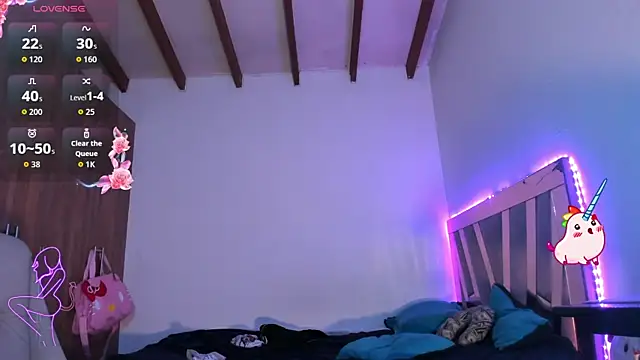 SkyeGabbyRose online show from 05-16-26, 06:56