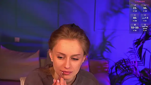 Mickey Milk online show from 04-07-26, 06:54