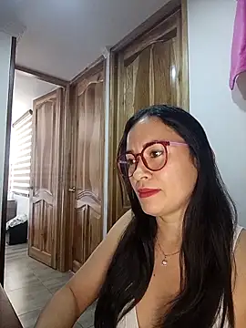 Erin oficial online show from 03-26-26, 02:48