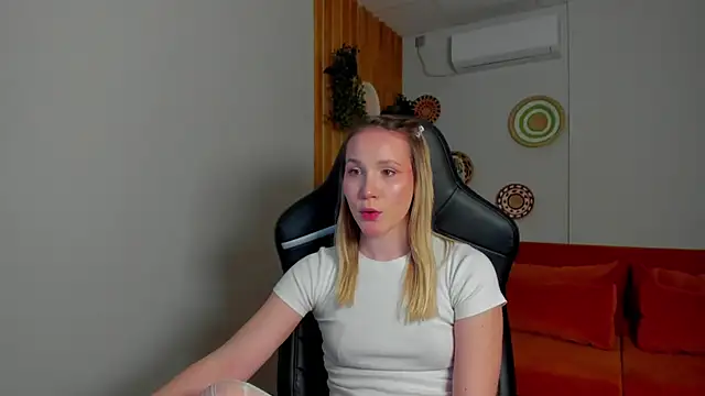 ElaraVoltage online show from 03-27-26, 05:03