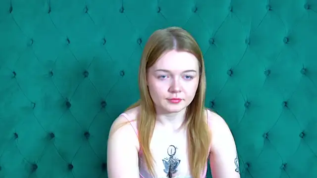 Snapshot of ElinaVale chatting on 05-22-26, 05:11 ElinaVale online show from 05-22-26, 05:11