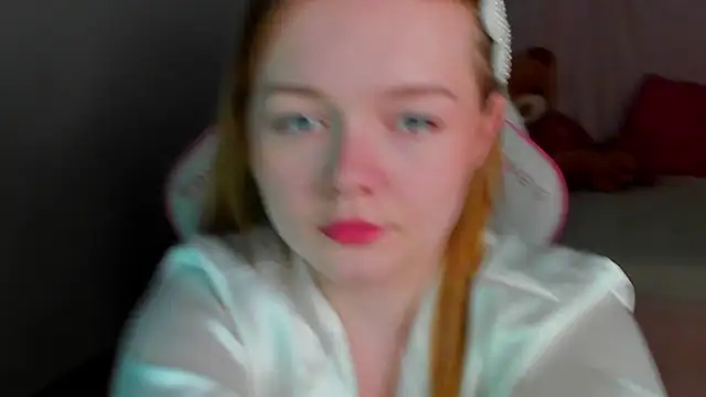 Snapshot of ElinaVale chatting on 05-07-26, 04:10 ElinaVale online show from 05-07-26, 04:10