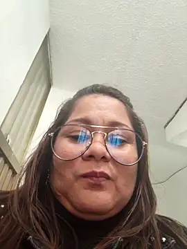 Lia taylor22 online show from 04-17-26, 10:01