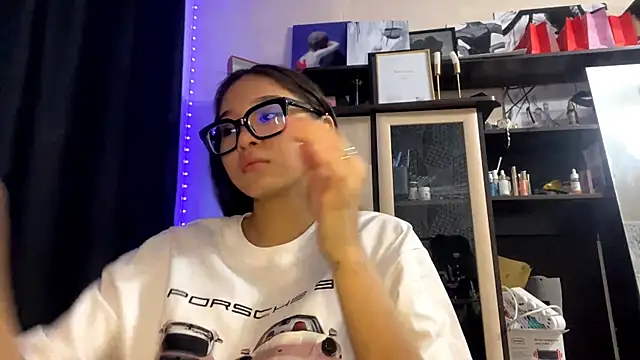 CatherineForbes online show from 04-14-26, 12:43