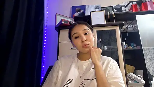 CatherineForbes online show from 04-13-26, 12:31