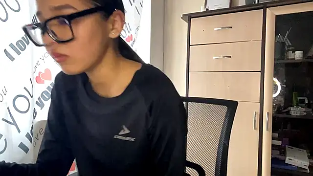 CatherineForbes online show from 03-27-26, 08:26