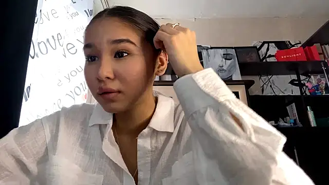 CatherineForbes online show from 03-24-26, 11:21