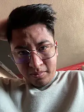 GoldenM95 online show from 03-12-26, 05:39