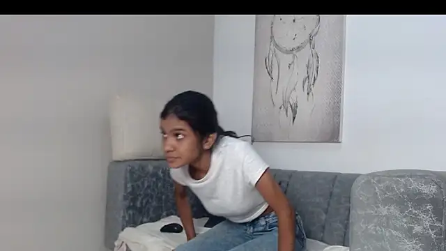 Snapshot of queen_adhara chatting on 05-19-26, 12:56 queen adhara online show from 05-19-26, 12:56