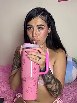 Charlothe1 online show from 04-13-26, 01:42