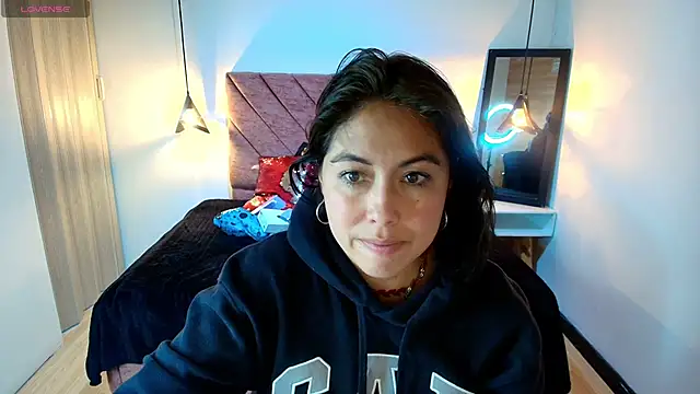 Amanda Fox   online show from 04-15-26, 07:51