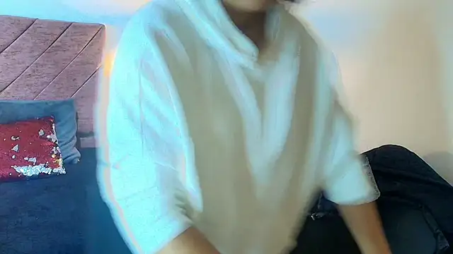 Amanda Fox   online show from 04-14-26, 07:41