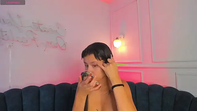 Tamara Ferrer online show from 05-25-26, 06:39