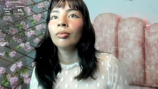 Ameliiiee online show from 04-22-26, 07:20