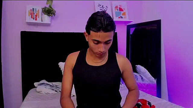 Morgan Bladee online show from 04-14-26, 01:05