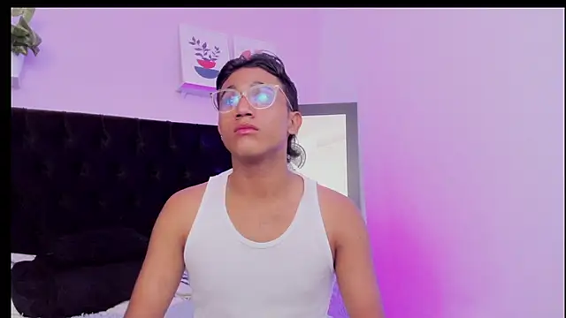 Morgan Bladee online show from 04-11-26, 05:04