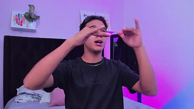 Morgan Bladee online show from 04-22-26, 05:36