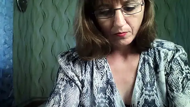 Snapshot of Alisaprice077 chatting on 07-19-26, 07:06 Alisaprice077 online show from 07-19-26, 07:06