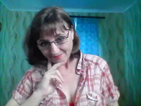 Alisaprice077 online show from 04-28-26, 02:32
