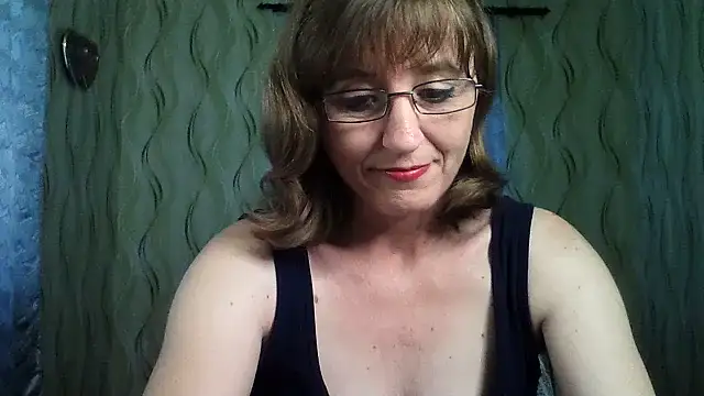 Snapshot of Alisaprice077 chatting on 06-21-26, 06:41 Alisaprice077 online show from 06-21-26, 06:41
