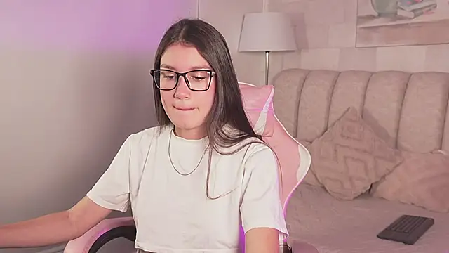 Alanna-Rosse online show from 06-10-26, 11:55