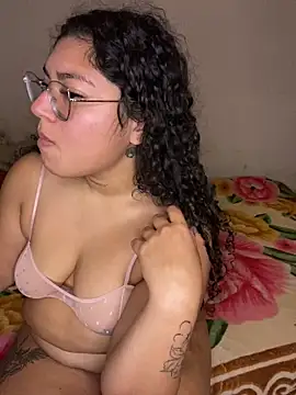Snapshot of Chullsita chatting on 05-14-26, 03:36 Chullsita online show from 05-14-26, 03:36