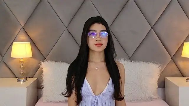 OliviaDiaz online show from 04-30-26, 08:16
