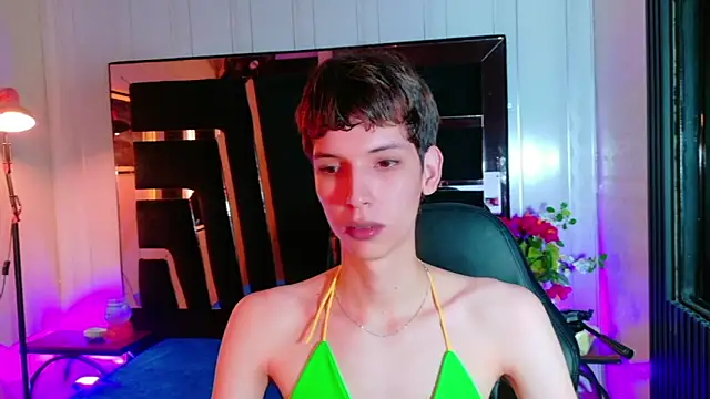 Snapshot of Stefany_PiInk chatting on 05-11-26, 12:39 Stefany PiInk online show from 05-11-26, 12:39