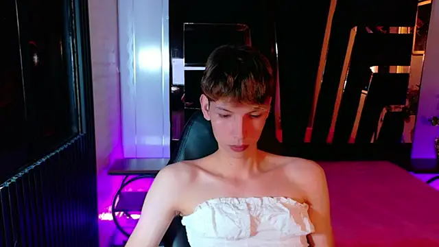 Stefany PiInk online show from 04-05-26, 12:45