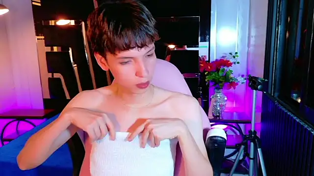 Stefany PiInk online show from 05-04-26, 12:41