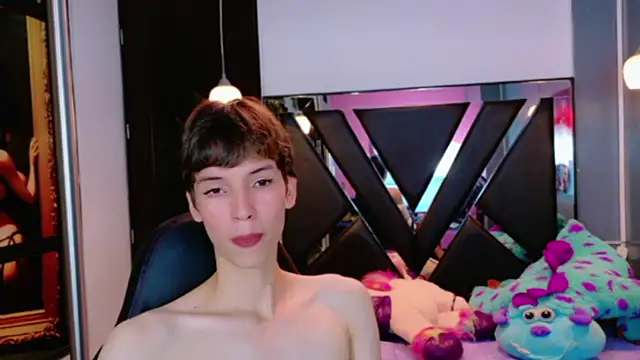 Snapshot of Stefany_PiInk chatting on 06-07-26, 12:32 Stefany PiInk online show from 06-07-26, 12:32