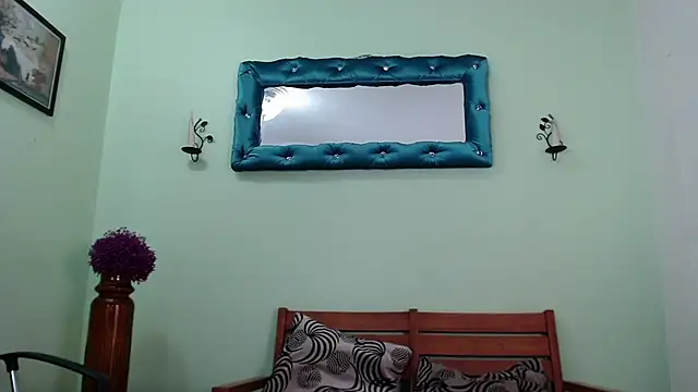 ChalonVera online show from 05-19-26, 01:56