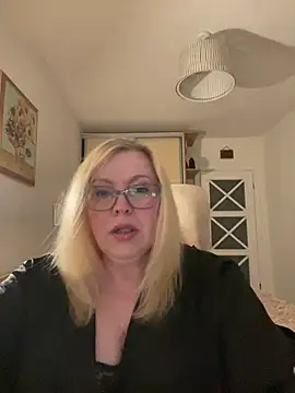 JanieLight53 online show from 05-16-26, 06:18