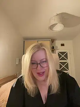 JanieLight53 online show from 05-23-26, 07:24