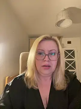 JanieLight53 online show from 06-25-26, 07:08