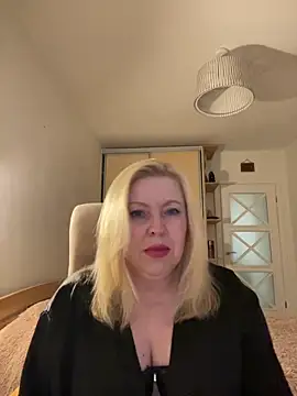JanieLight53 online show from 06-14-26, 06:31