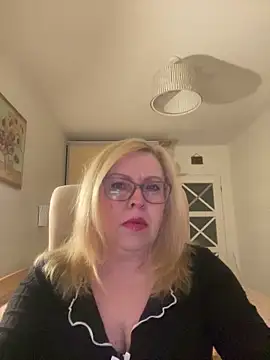 JanieLight53 online show from 04-09-26, 06:47