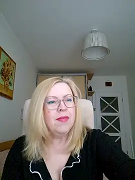 JanieLight53 online show from 03-28-26, 03:24