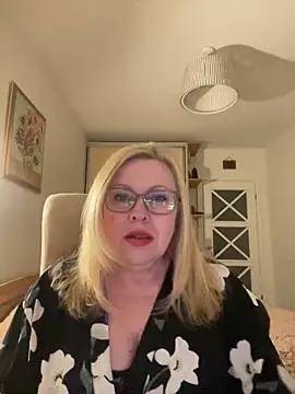 JanieLight53 online show from 05-02-26, 07:52