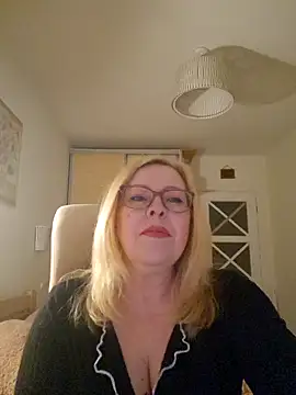 JanieLight53 online show from 03-30-26, 05:36