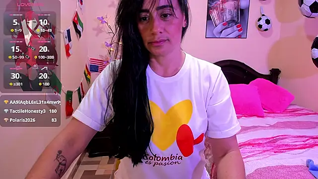 Snapshot of sara_florez12 chatting on 06-27-26, 12:22 sara florez12 online show from 06-27-26, 12:22