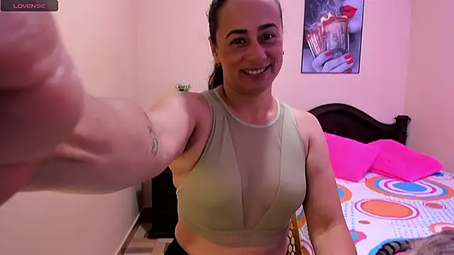 sara florez12 online show from 05-25-26, 11:31