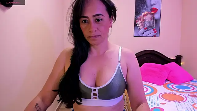sara florez12 online show from 05-20-26, 11:07